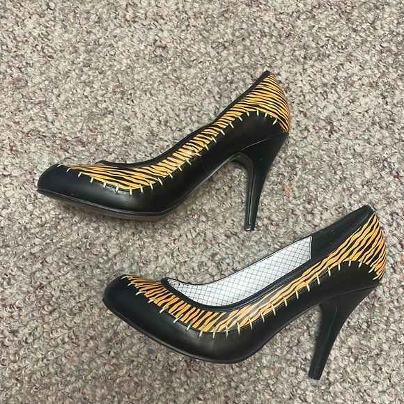 Tuk heels - Picture 4 of 9